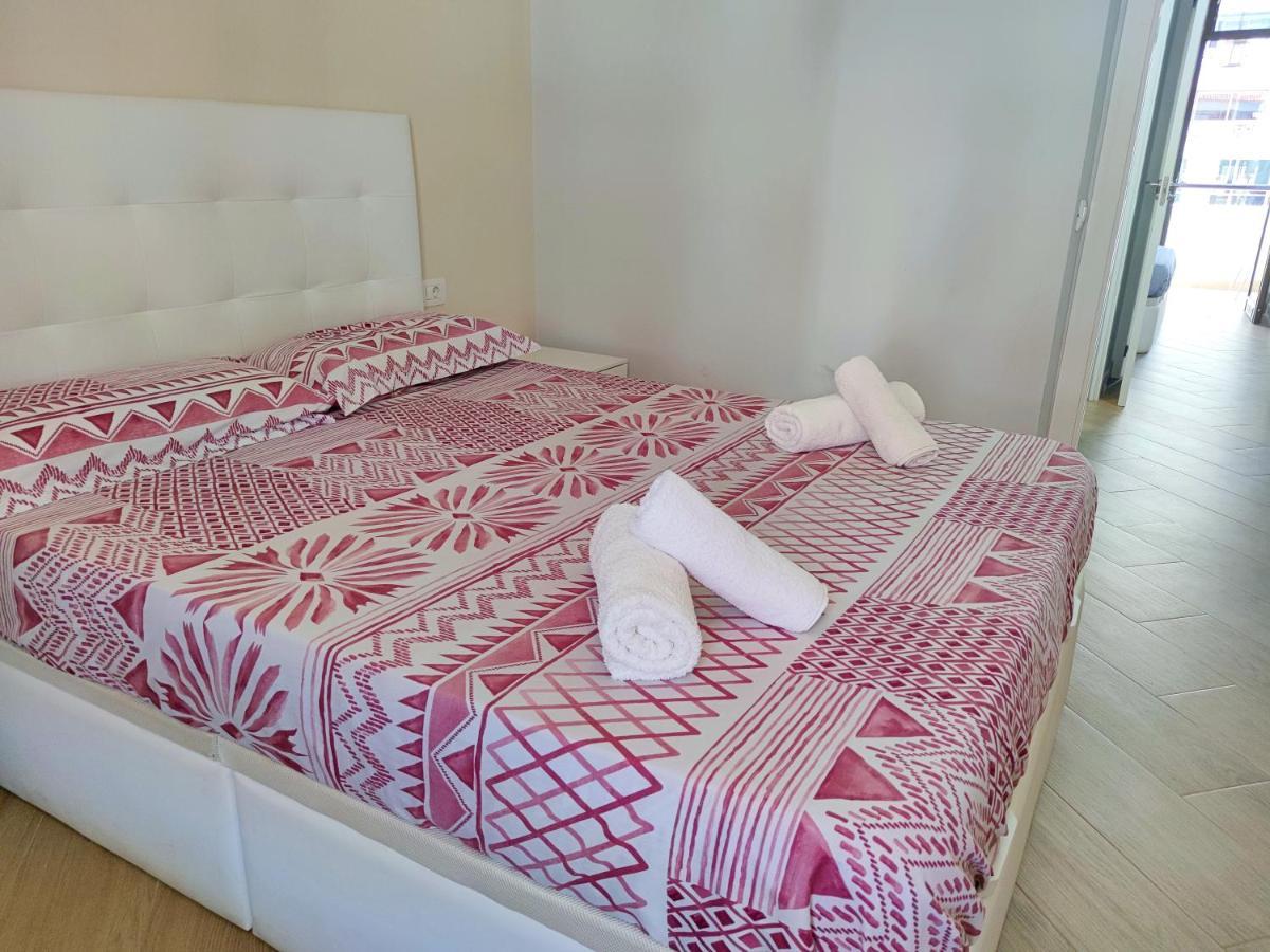 Apartment Playa De Americas 600mt From The Internet Free *